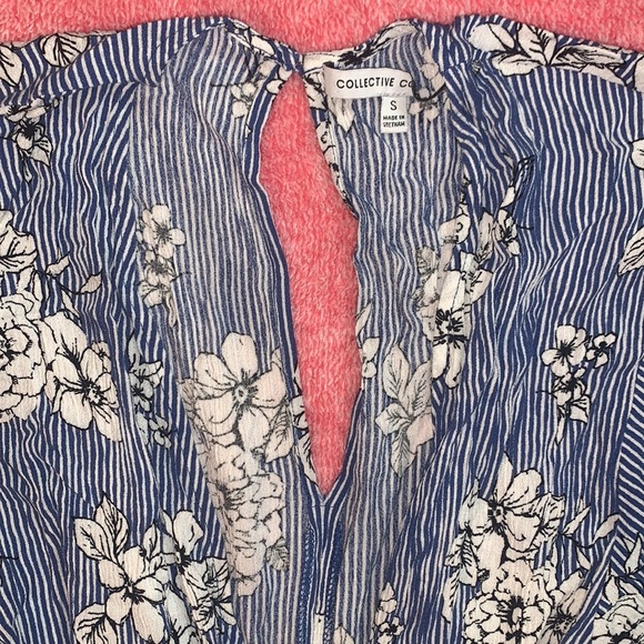 Vici Collection Collective Concepts Blue Floral Romper Small - Picture 3 of 3